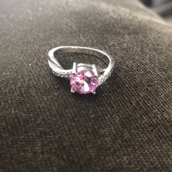 Pink ring - Picture 1 of 2